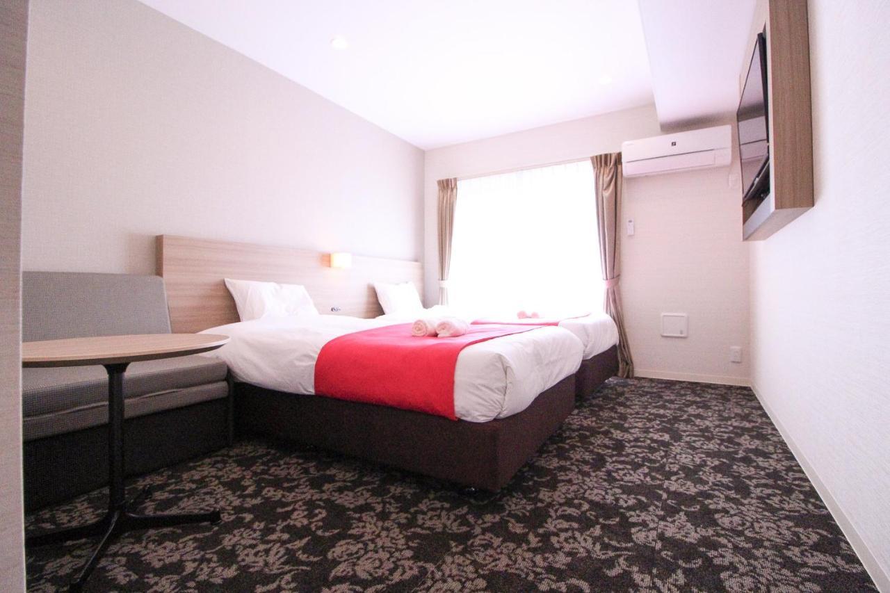 M-1 Minamikamata Apartment *